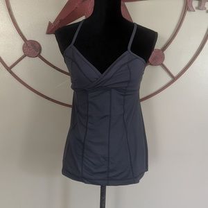 Lululemon gray tank top cross back built in bra 8
